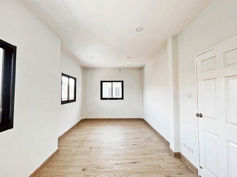 บ้านบุรีรมย์ วงแหวนฯ - ปิ่นเกล้า, Nonthaburi, Plai Bang, Bang Kruai, Nonthaburi, 3 Bedrooms, 136 sqm, Semi-Detached House (Twin House) For Sale, by NR AGENT, 500204076 - DDproperty.com