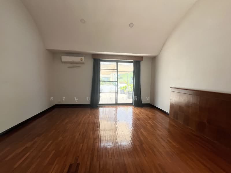 The Noble Ekkamai 22, Bangkok, ปรีดีพนมยงค์ 42, Khlong Tan Nua, Watthana, Bangkok, 4 Bedrooms, 600 sqm, Single Detached House For Rent, by อรนุช ชาติทอง, 500204150 - DDproperty.com