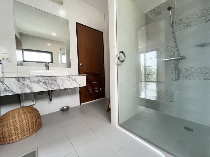 The Noble Ekkamai 22, Bangkok, ปรีดีพนมยงค์ 42, Khlong Tan Nua, Watthana, Bangkok, 4 Bedrooms, 600 sqm, Single Detached House For Rent, by อรนุช ชาติทอง, 500204150 - DDproperty.com