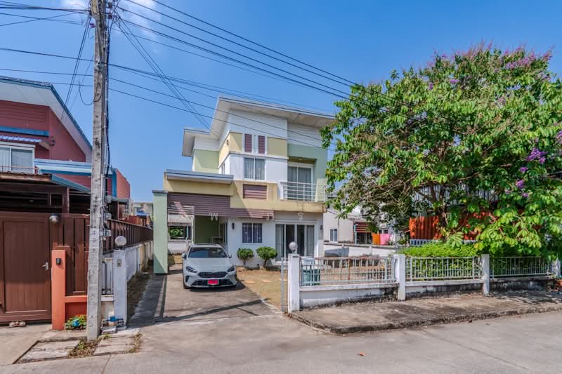 Flora Ville Park City Suwinthawong, Bangkok, Suwinthawong Road, Lam Phak Chi, Nong Chok, Bangkok, 3 Bedrooms, 175 sqm, Single Detached House For Sale, by อดิเทพ ภระมรทัต, 500204174 - DDproperty.com