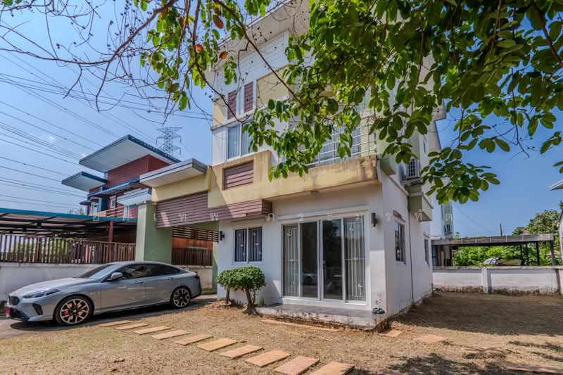 Flora Ville Park City Suwinthawong, Bangkok, Suwinthawong Road, Lam Phak Chi, Nong Chok, Bangkok, 3 Bedrooms, 175 sqm, Single Detached House For Sale, by อดิเทพ ภระมรทัต, 500204174 - DDproperty.com