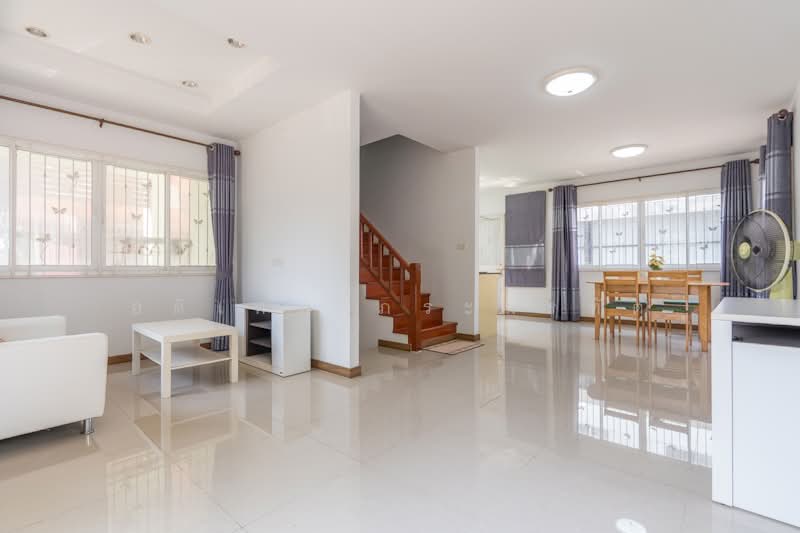 Flora Ville Park City Suwinthawong, Bangkok, Suwinthawong Road, Lam Phak Chi, Nong Chok, Bangkok, 3 Bedrooms, 175 sqm, Single Detached House For Sale, by อดิเทพ ภระมรทัต, 500204174 - DDproperty.com