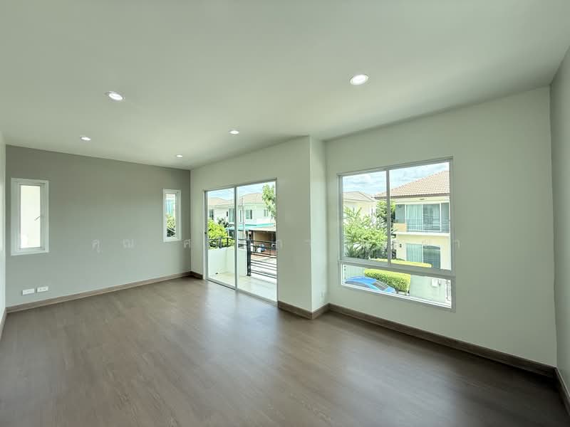 The Trust Ville Watcharapol-Hathairat, Pathum Thani, Hatairat Road, Bung Kham Proi, Lam Luk Ka, Pathum Thani, 4 Bedrooms, 10 sqm, Single Detached House For Sale, by คุณ ศศิวิภา พูลทา, 500204177 - DDproperty.com