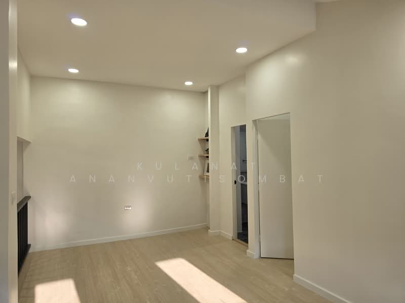 Eastwood Park, Bangkok, On Nut 36 Alley, Suan Luang, Suan Luang, Bangkok, 2 Bedrooms, 100 sqm, Condo For Sale, by Kulanat Ananvutisombat, 500204196 - DDproperty.com