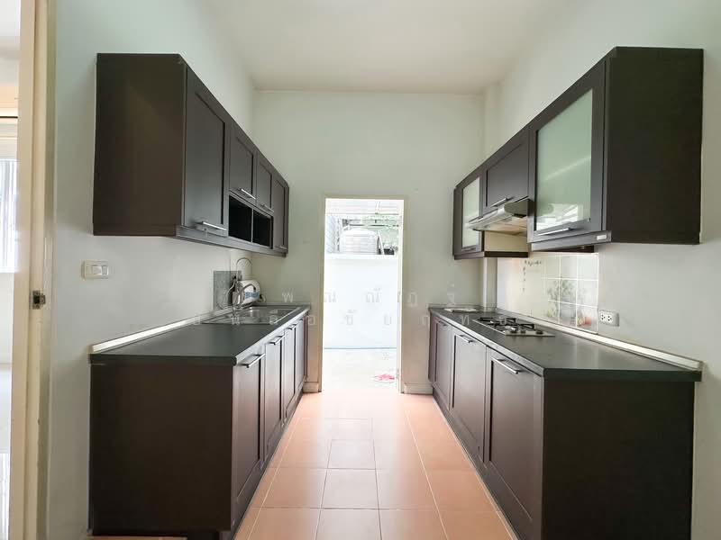 Euro Nova, Bangkok, ลาดกระบัง 24/1, Lat Krabang, Lat Krabang, Bangkok, 3 Bedrooms, 261 sqm, Townhouse For Sale, by ปพณณัฏฐ์ บันลือชัยฤทธิ์, 500204214 - DDproperty.com