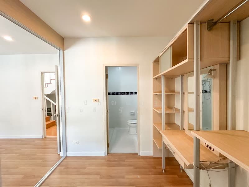 Euro Nova, Bangkok, ลาดกระบัง 24/1, Lat Krabang, Lat Krabang, Bangkok, 3 Bedrooms, 261 sqm, Townhouse For Sale, by ปพณณัฏฐ์ บันลือชัยฤทธิ์, 500204214 - DDproperty.com