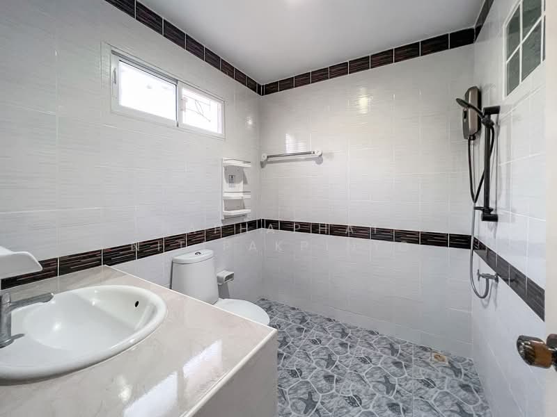 บางเสร่, Chon Buri (Pattaya), Bang Sa-re, Sattahip, Chon Buri (Pattaya), 2 Bedrooms, 150 sqm, Single Detached House For Rent, by Naphaphat Nitipakpinyo, 500204224 - DDproperty.com