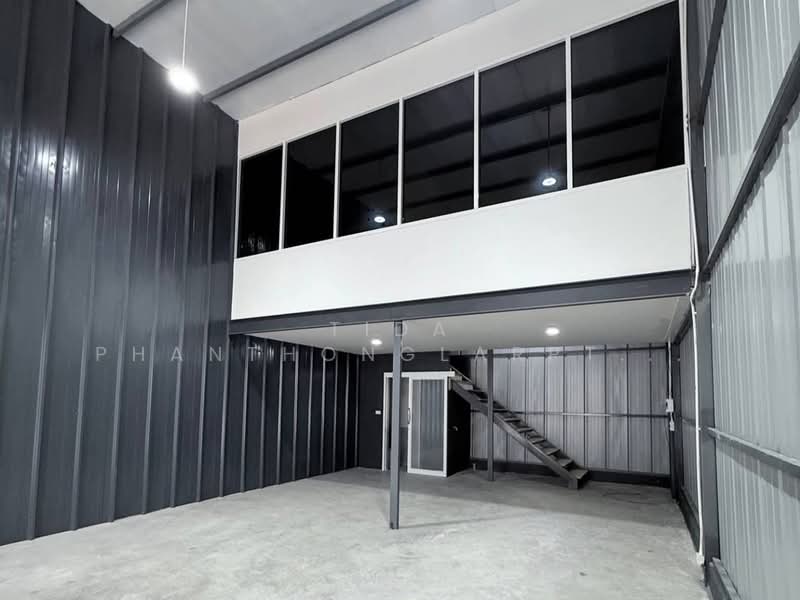 Warehouse for rent, with office, showroom, shop, and storage space, Sukhumvit 93, near BTS Bang Chak, Bangkok, Bang Chak, Phra Khanong, Bangkok, , 113 sqm, Warehouse/Factory For Rent, by Tida phanthonglarptawee, 500204238 - DDproperty.com