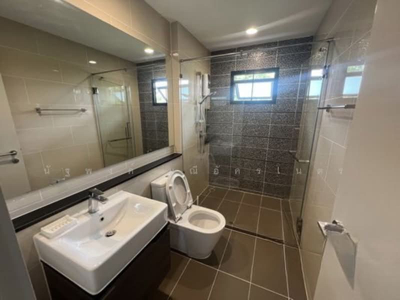 Setthasiri Charun-Pinklao, Bangkok, Lieb Tangrotfai Road, Bang Khun Non, Bangkok Noi, Bangkok, 4 Bedrooms, 200 sqm, Single Detached House For Rent, by นัฐพงค์ มณีอัครเนตร, 500204285 - DDproperty.com