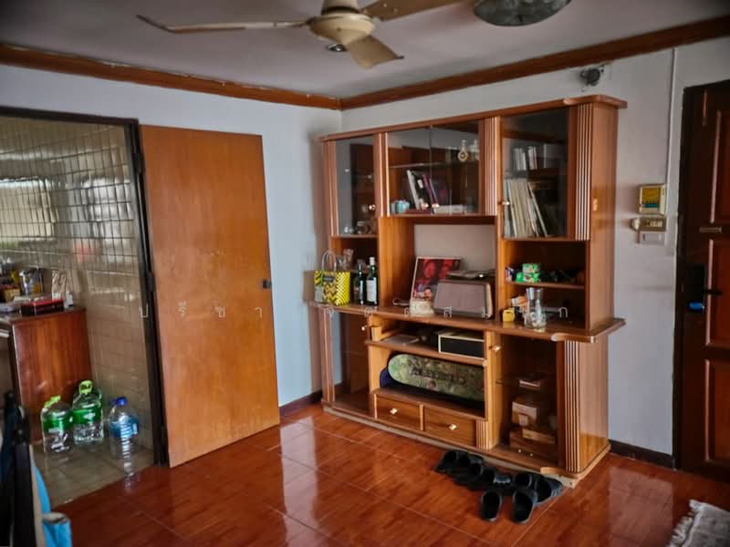 For Rent - Low-rise Apartment 3 beds around BTS Asoke, Bangkok