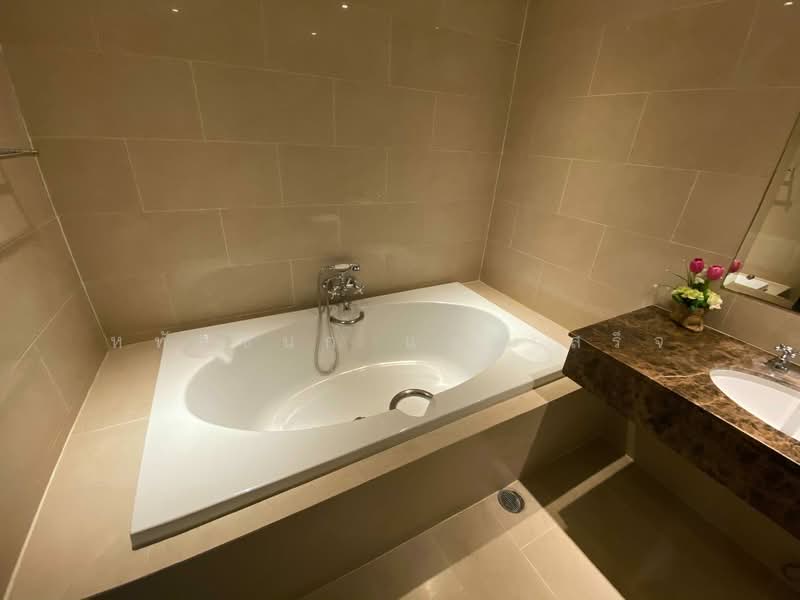 The Cadogan Private Residence, Bangkok, Soi Sukhumvit 39, Khlong Tan Nua, Watthana, Bangkok, 3 Bedrooms, 200 sqm, Condo For Rent, by หทัยชนก แสนเสร็จ, 500204295 - DDproperty.com