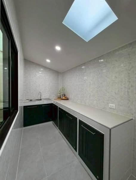 Baan Preecha 8, Bangkok, 458 Huamark Road, Hua Mak, Bang Kapi, Bangkok, 2 Bedrooms, 120 sqm, Townhouse For Sale, by Connex Property, 500204383 - DDproperty.com