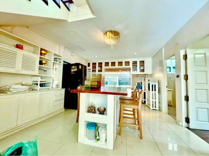 ไม่พบโครงการ, Bangkok, ศูนย์วิจัย-ห้วยขวาง, Bang Kapi, Huai Khwang, Bangkok, 4 Bedrooms, 800 sqm, Single Detached House For Rent, by ณัฐพงศ์ สุนทรอรุณ, 500204399 - DDproperty.com