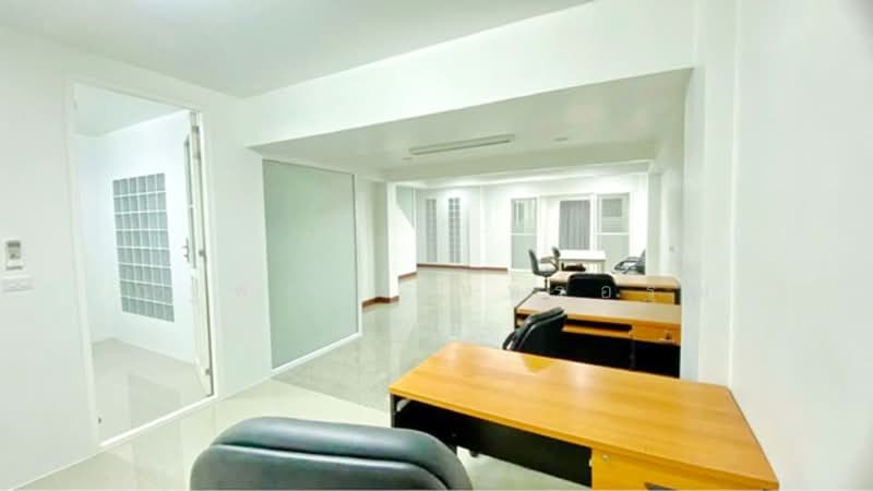 ไม่พบโครงการ, Bangkok, สุขุมวิท ลาซาล 71-79, Bang Na, Bang Na, Bangkok, 4 Bedrooms, 300 sqm, Townhouse For Rent, by ณัฐพงศ์ สุนทรอรุณ, 500204408 - DDproperty.com