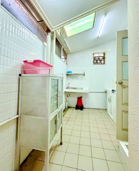 ไม่พบโครงการ, Bangkok, สุขุมวิท ลาซาล 71-79, Bang Na, Bang Na, Bangkok, 4 Bedrooms, 300 sqm, Townhouse For Rent, by ณัฐพงศ์ สุนทรอรุณ, 500204408 - DDproperty.com