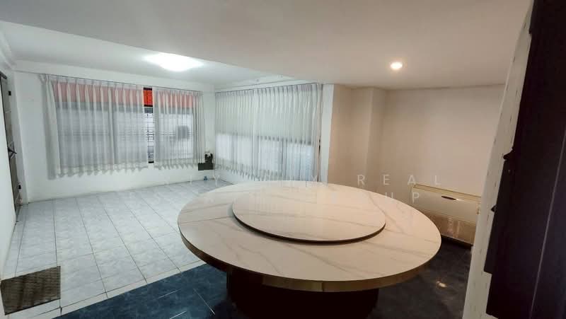 ให้เช่าบ้านเดี่ยว 3ชั้น 67ตรว., Bangkok, Samsen Nok, Huai Khwang, Bangkok, 4 Bedrooms, 360 sqm, Single Detached House For Rent, by Forty-Six Real Estate Group, 500204412 - DDproperty.com