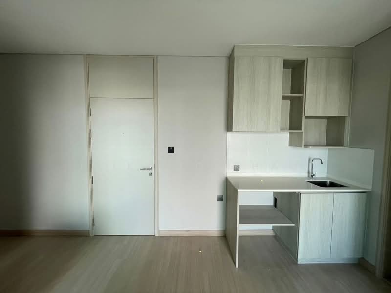 Lumpini Park Phahon 32, Bangkok, Phahonyothin Road (Soi 32), Chan Kasem, Chatuchak, Bangkok, 2 Bedrooms, 36 sqm, Condo For Rent, by Isika Tonkham, 500204439 - DDproperty.com