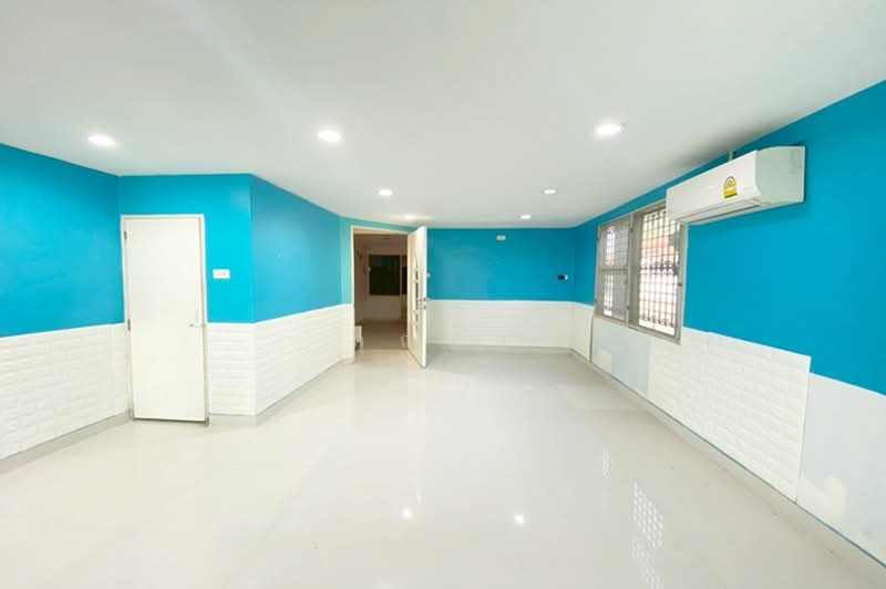 ขายที่ดิน 372 ตรว.พร้อม บ้าน 2ชั้น ถนนกรุงเทพกรีฑา - นักกีฬาแหลมทอง ใกล้มอร์เตอร์เวย์, กรุงเทพ, ถนนกาญจนา, ทับช้าง, สะพานสูง, กรุงเทพ, 1,488 ตร.ม., ที่ดิน ขาย, โดย คุณเอ, 500204484 - DDproperty.com