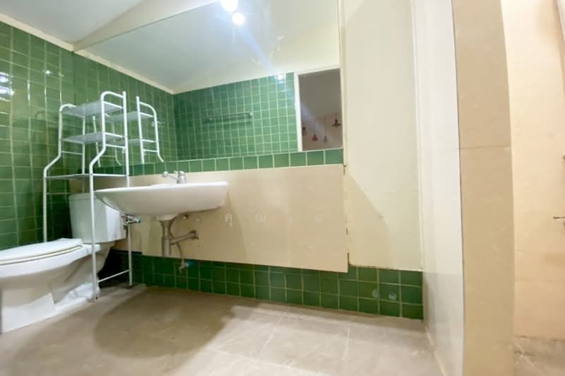 ขายที่ดิน 372 ตรว.พร้อม บ้าน 2ชั้น ถนนกรุงเทพกรีฑา - นักกีฬาแหลมทอง ใกล้มอร์เตอร์เวย์, Bangkok, ถนนกาญจนา, Thap Chang, Saphan Sung, Bangkok, , 1,488 sqm, Land For Sale, by คุณเอ, 500204484 - DDproperty.com