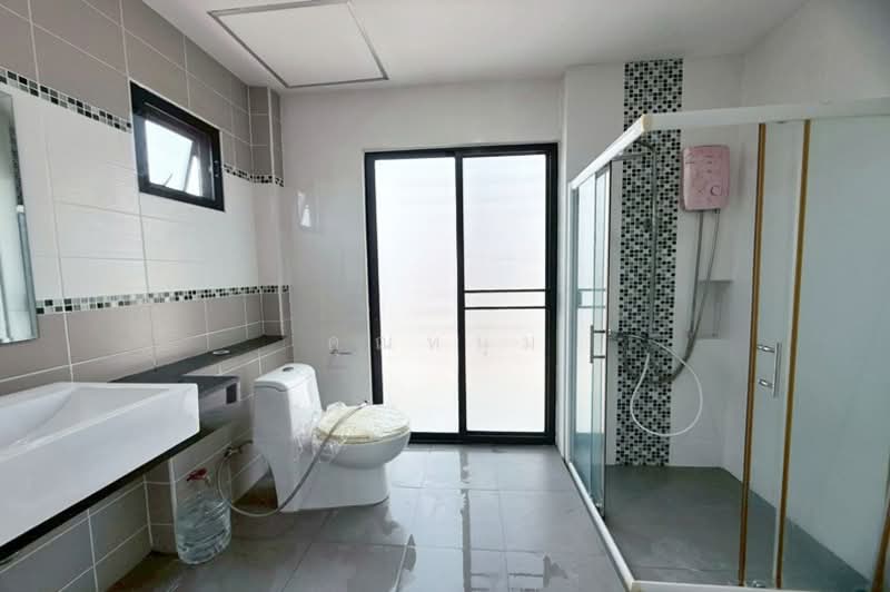 The Idol 2 Phetkasem 68 : ดิ ไอดอล 2 เพชรเกษม 68, Bangkok, เพชรเกษม, Bang Kae Nua, Bang Khae, Bangkok, 3 Bedrooms, 250 sqm, Townhouse For Sale, by คุณหนุ่ม, 500204490 - DDproperty.com