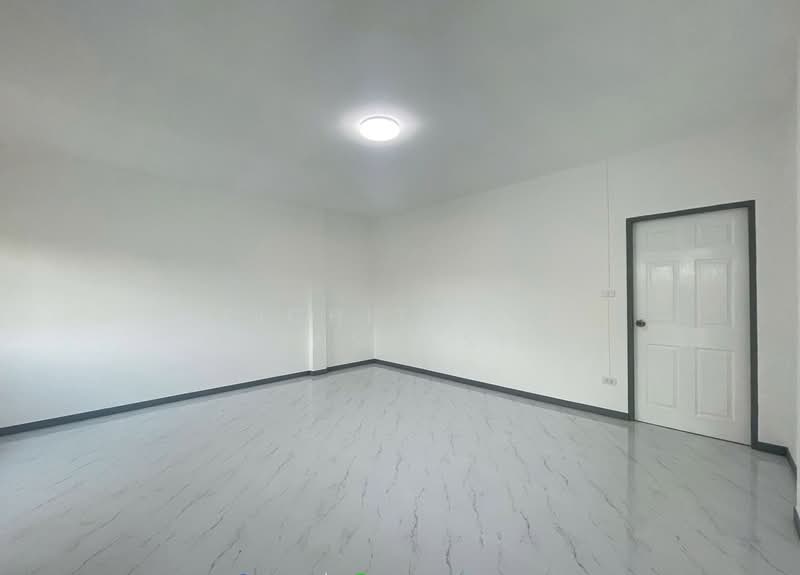 คลองสอง, Pathum Thani, Khlong Song, Khlong Luang, Pathum Thani, 4 Bedrooms, 77 sqm, Townhouse For Sale, by Pichitchai Kaensaksiri, 500204492 - DDproperty.com