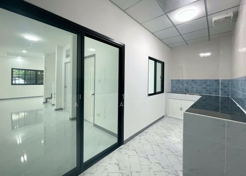 คลองสอง, ปทุมธานี, คลองสอง, คลองหลวง, ปทุมธานี, 77 ตร.ม., ทาวน์เฮ้าส์ ขาย, โดย Pichitchai Kaensaksiri, 500204492 - DDproperty.com