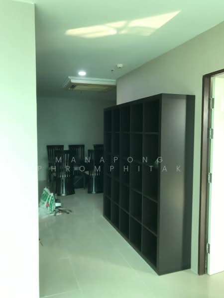 Sukhumvit Living Town, Bangkok, 299 Sukhumvit 21 Road, Khlongtoei Nua, Watthana, Bangkok, 2 Bedrooms, 991 sqm, Condo For Rent, by Manapong Phromphitak, 500204543 - DDproperty.com