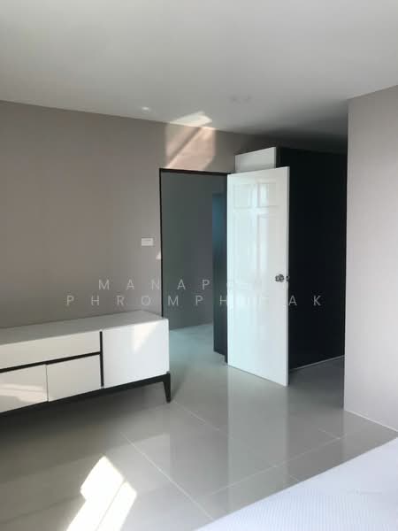 Sukhumvit Living Town, Bangkok, 299 Sukhumvit 21 Road, Khlongtoei Nua, Watthana, Bangkok, 2 Bedrooms, 991 sqm, Condo For Rent, by Manapong Phromphitak, 500204543 - DDproperty.com