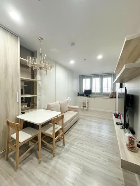 XT Huaikhwang, Bangkok, 244 Ratchadaphisek Road, Huai Khwang, Huai Khwang, Bangkok, 1 Bedroom, 35 sqm, Condo For Rent, by Living Real Estates, 500204556 - DDproperty.com