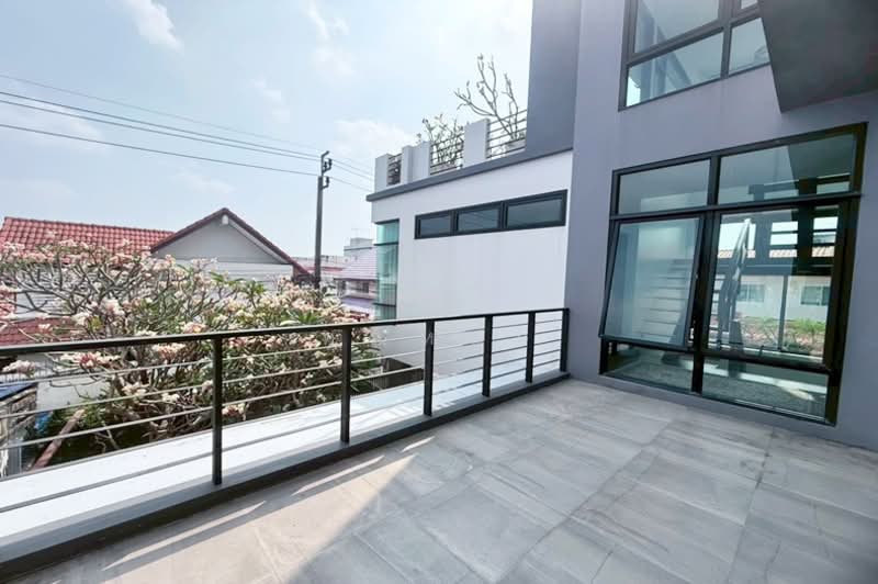 ซอยลาดพร้าว 80 แยก 14, Bangkok, Wang Thonglang, Wang Thonglang, Bangkok, 3 Bedrooms, 200 sqm, Single Detached House For Rent, by คุณหนุ่ม, 500204596 - DDproperty.com