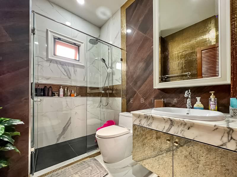 บ้านเดี่ยวหรู คฤหาสน์ ซอย แสงหวี5, Bangkok, Thung Song Hong, Lak Si, Bangkok, 4 Bedrooms, 750 sqm, Single Detached House For Sale, by Ladda Suebthai, 500204602 - DDproperty.com