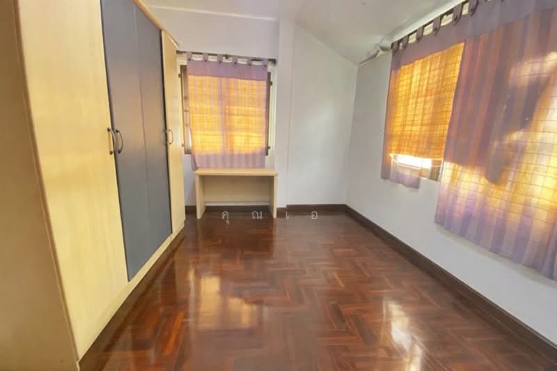 Sirin House Rattanathibet : สิรีนเฮ้าส์ รัตนาธิเบศร์, นนทบุรี, ซอยหมู่บ้านสิรีนเฮ้าส์, ไทรม้า, เมืองนนทบุรี, นนทบุรี, 300 ตร.ม., ทาวน์เฮ้าส์ ขาย, โดย คุณเอ, 500204615 - DDproperty.com