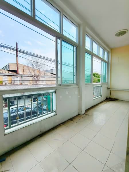 ทาวน์เฮ้าส์กระทุ่มแบน สมุทรสาคร, Samut Sakhon, Om Noi, Krathum Baen, Samut Sakhon, 3 Bedrooms, 126 sqm, Townhouse For Sale, by The Best Property แอน, 500204636 - DDproperty.com