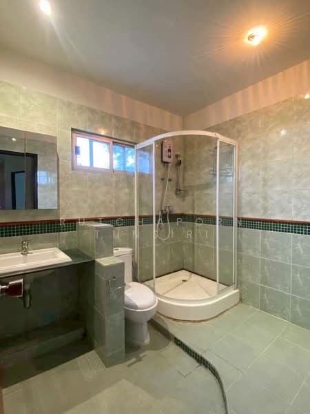 บ้านสวยให้เช่า –  ใกล้ประตูท่าแพ เพียง 5 นาที ค่าเช่า 35,000 บาท / เดือน รหัสทรัพย์ : No.1H682, Chiang Mai, Sri Phum, Muang Chiang Mai, Chiang Mai, 3 Bedrooms, 150 sqm, Single Detached House For Rent, by Rutchaporn Tunsiri, 500204664 - DDproperty.com