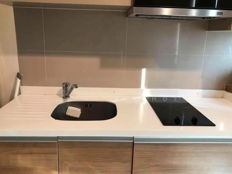 Rhythm Sukhumvit 50, Bangkok, 8 Sukhumvit 50, Sukhumvit Road, Phra Kanong, Khlong Toei, Bangkok, 1 Bedroom, 46 sqm, Condo For Rent, by Sunitra Sachdev, 500204674 - DDproperty.com