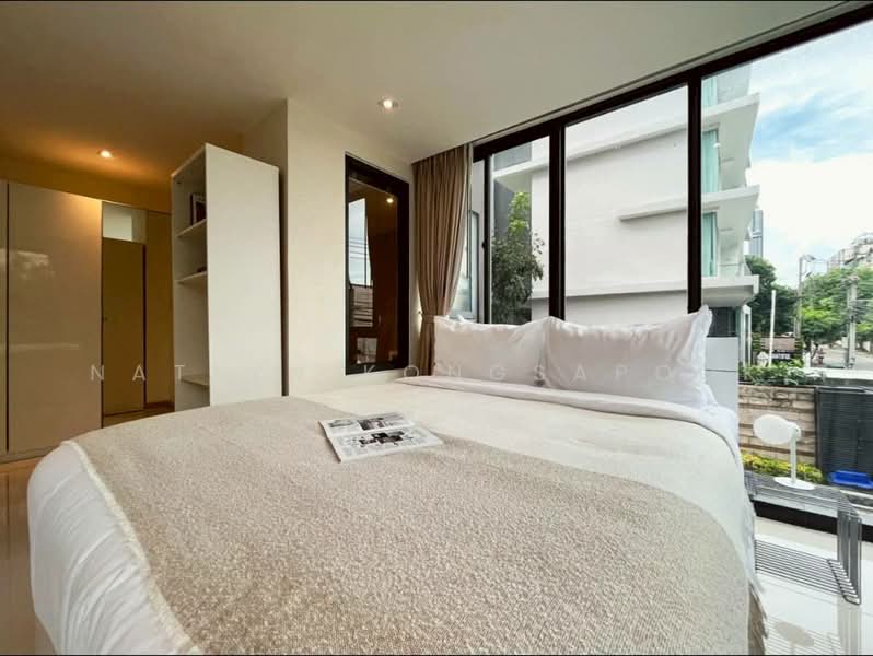 Socio Reference 61, Bangkok, Sukhumvit 61, Khlongtoei Nua, Watthana, Bangkok, 2 Bedrooms, 68 sqm, Condo For Rent, by Natlyn Kongsapook, 500204681 - DDproperty.com