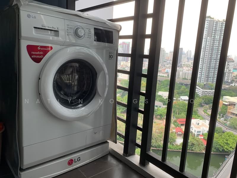 The Base Sukhumvit 77, Bangkok, 289 Sukhumvit 77 Road, Phra Kanong Nua, Watthana, Bangkok, 1 Bedroom, 30 sqm, Condo For Rent, by Natlyn Kongsapook, 500204710 - DDproperty.com