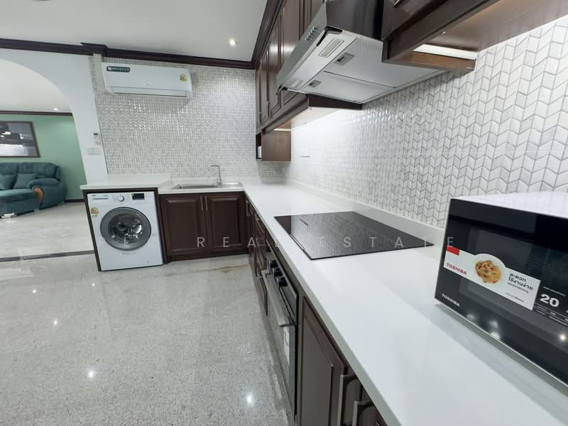 Royal Hill Resort, Chon Buri (Pattaya), 154 Thappraya Rd, Nong Pru, Bang Lamung (Pattaya), Chon Buri (Pattaya), 2 Bedrooms, 137 sqm, Condo For Sale, by PLC real estate, 500204714 - DDproperty.com