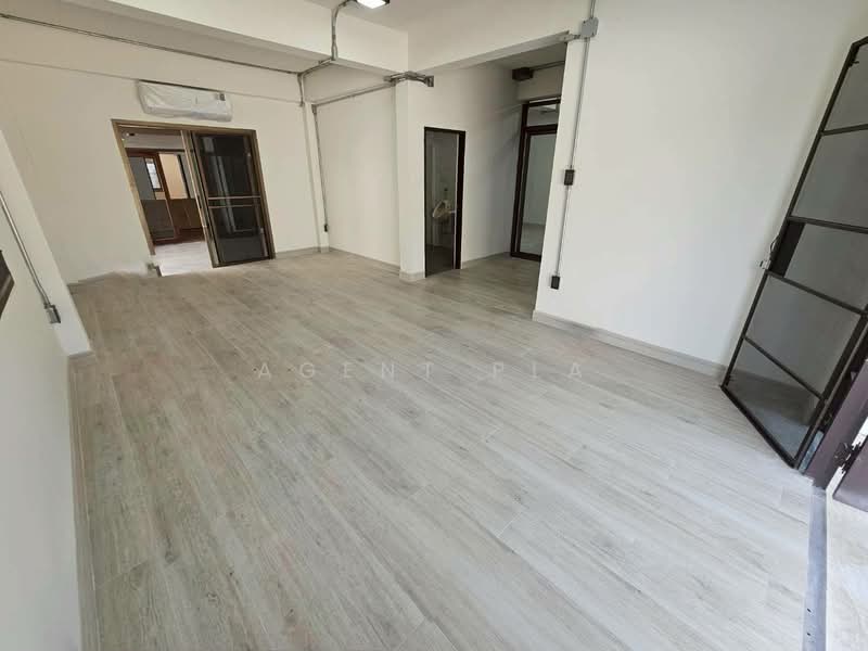 ให้เช่าบ้านเดี่ยวรีโนเวท พื้นที่ใหญ่ ใกล้บีทีเอสแบริ่ง สุขุมวิท 107 (SPSP649), กรุงเทพ, สุขุมวิท107, บางนาใต้, บางนา, กรุงเทพ, 200 ตร.ม., บ้านเดี่ยว ให้เช่า, โดย Agent Pla, 500204721 - DDproperty.com