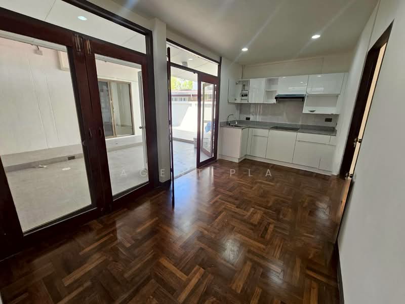 For RENT Renovated Detached House near BTS Bearing, Sukhumvit 107 (SPSP649), Bangkok, สุขุมวิท107, Bang Na Tai, Bang Na, Bangkok, 7 Bedrooms, 200 sqm, Single Detached House For Rent, by Agent Pla, 500204721 - DDproperty.com