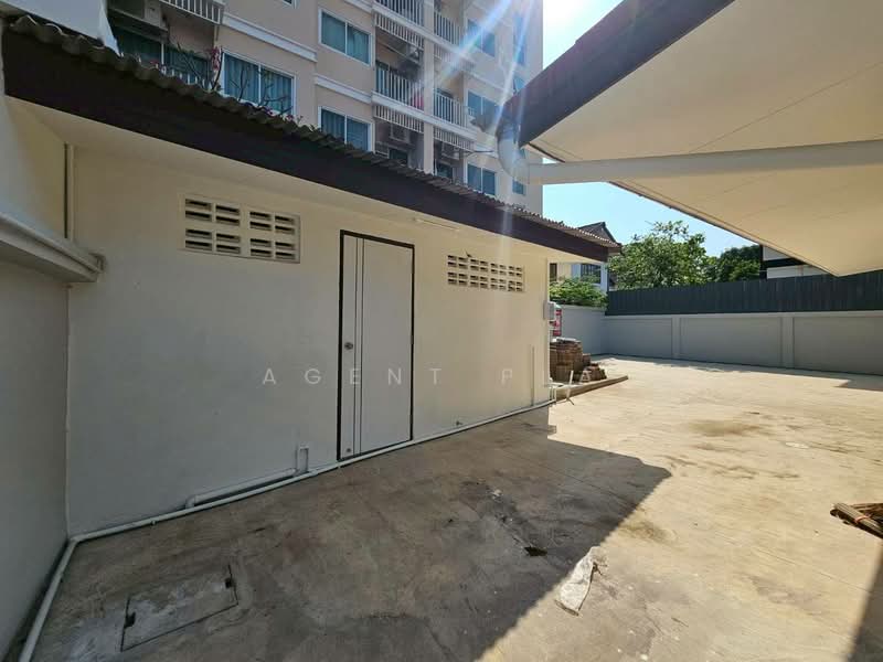 ให้เช่าบ้านเดี่ยวรีโนเวท พื้นที่ใหญ่ ใกล้บีทีเอสแบริ่ง สุขุมวิท 107 (SPSP649), กรุงเทพ, สุขุมวิท107, บางนาใต้, บางนา, กรุงเทพ, 200 ตร.ม., บ้านเดี่ยว ให้เช่า, โดย Agent Pla, 500204721 - DDproperty.com