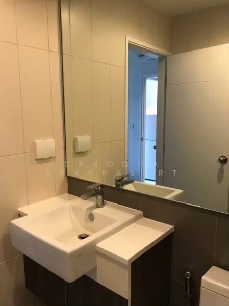 Centric Huai Khwang Station, Bangkok, - Ratchadaphisek Road, Huai Khwang, Huai Khwang, Bangkok, Studio, 27 sqm, Condo For Rent, by Sarocha Sakprasart, 500204767 - DDproperty.com