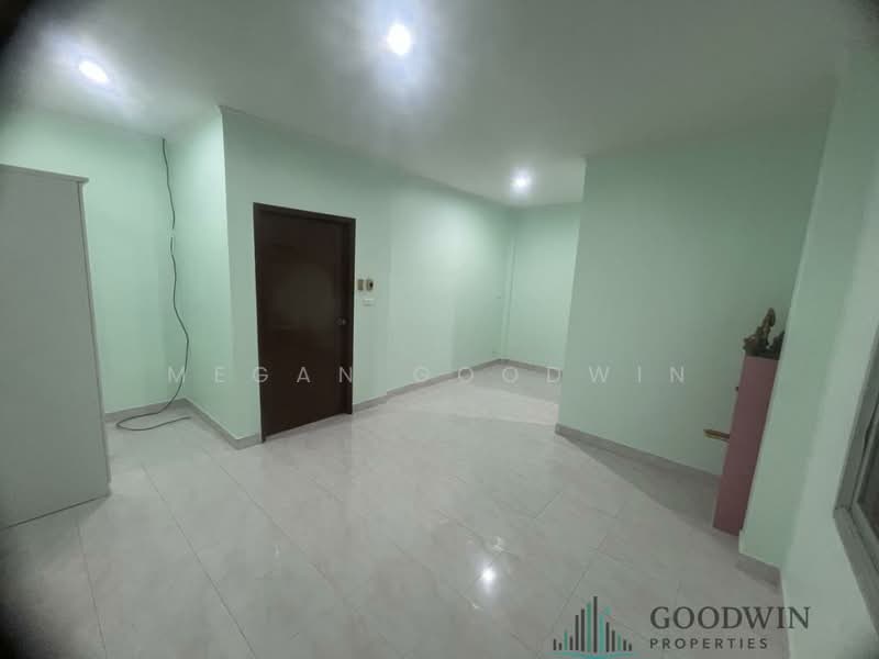 Suwattana Garden Home, Chon Buri (Pattaya), Soi nernplubwan, Nong Pru, Bang Lamung (Pattaya), Chon Buri (Pattaya), 2 Bedrooms, 120 sqm, Townhouse For Sale, by Megan Goodwin, 500204781 - DDproperty.com