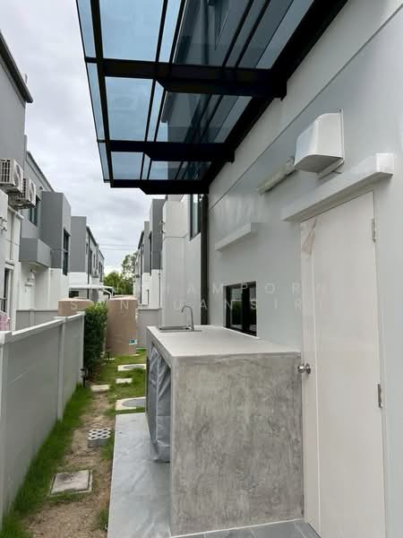 Centro Bangna, Samut Prakan, 111 Soi 3, Bang Kaeo, Bang Plee, Samut Prakan, 4 Bedrooms, 190 sqm, Single Detached House For Rent, by Thikhamporn Sanguansiri, 500204787 - DDproperty.com