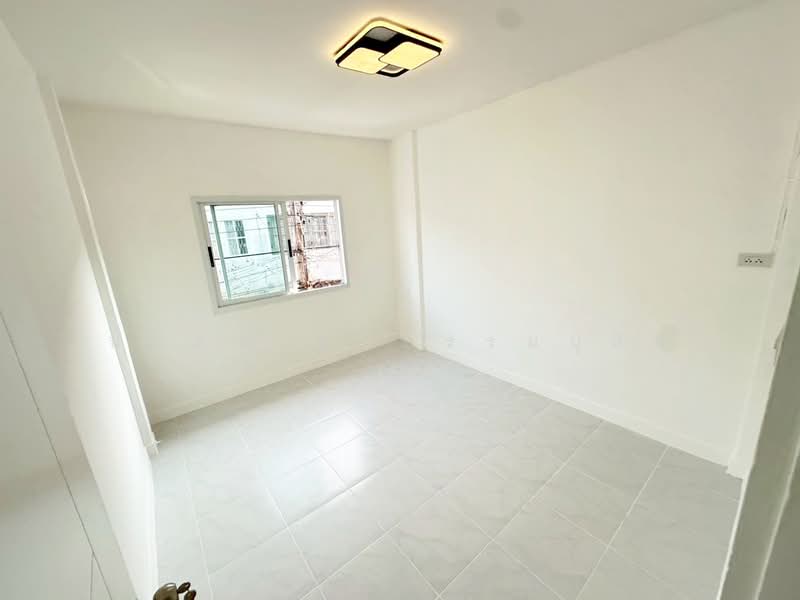 Wararak Village, Klong Two 27, Bangkok, เลียบคลองสอง27, Sam Wa Tawan Tok, Khlong Sam Wa, Bangkok, 4 Bedrooms, 130 sqm, Townhouse For Sale, by นภดล ทวีธรรมนุสิน, 500204792 - DDproperty.com