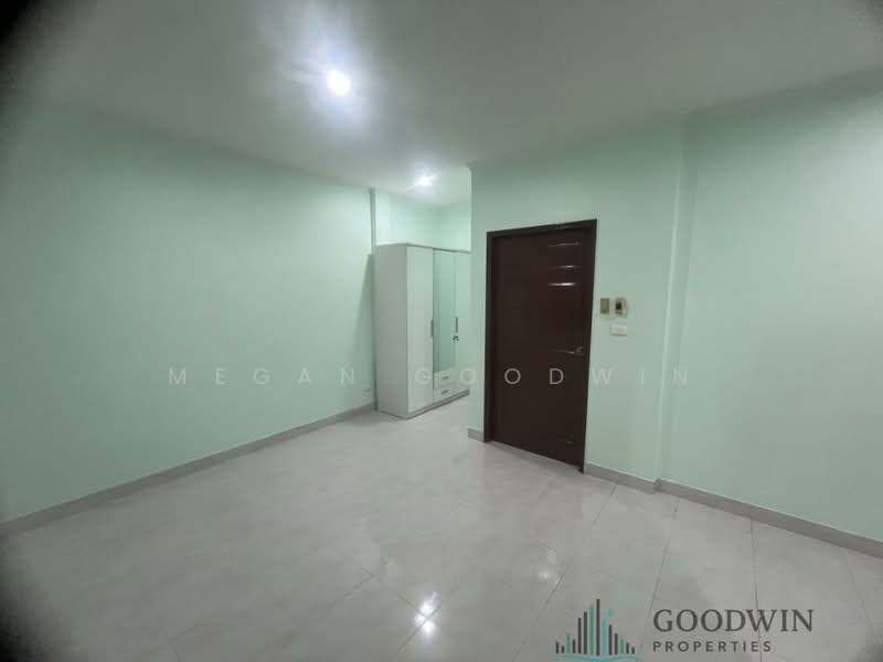 Suwattana Garden Home, Chon Buri (Pattaya), Soi Nernplubwan, Nong Pru, Bang Lamung (Pattaya), Chon Buri (Pattaya), 2 Bedrooms, 120 sqm, Townhouse For Rent, by Megan Goodwin, 500204820 - DDproperty.com