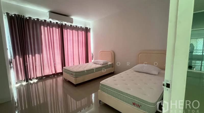 ให้เช่า - โฮมออฟฟิศ 3 ชั้น ให้เช่า ทาวน์อินทาวน์ วังทองหลาง กรุงเทพ HRE00448, กรุงเทพ