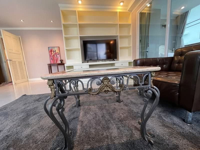 Supalai Place Sukhumvit 39, Bangkok, 175-179 Soi Sukhumvit 39 Sukhumvit Road, Khlong Tan Nua, Watthana, Bangkok, 2 Bedrooms, 142 sqm, Condo For Rent, by Ratchanon Songthammakul, 500204887 - DDproperty.com