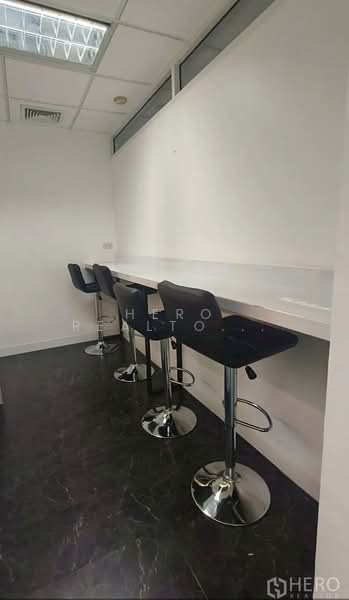 Modern Office Space for rent near MRT Phetchaburi HRE00449, Bangkok, Makkasan, Ratchathewi, Bangkok, , 121 sqm, Office Space For Rent, by Hero Realtor Co., Ltd., 500204903 - DDproperty.com