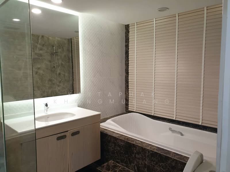 State Tower, Bangkok, 1055 Silom Road, Silom, Bang Rak, Bangkok, 1 Bedroom, 69 sqm, Condo For Rent, by Kritaphak Khongmueang, 500204910 - DDproperty.com